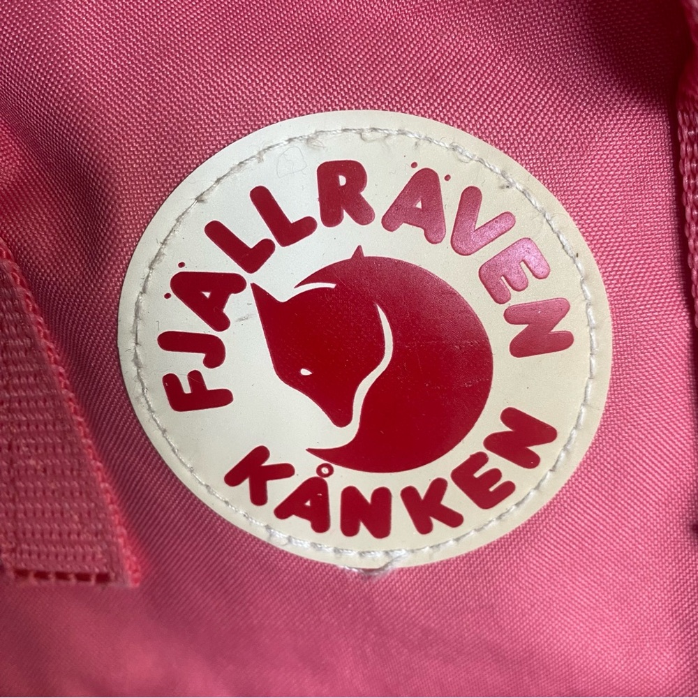 Fjallraven Kanken Pink Backpack - Picture 2 of 7